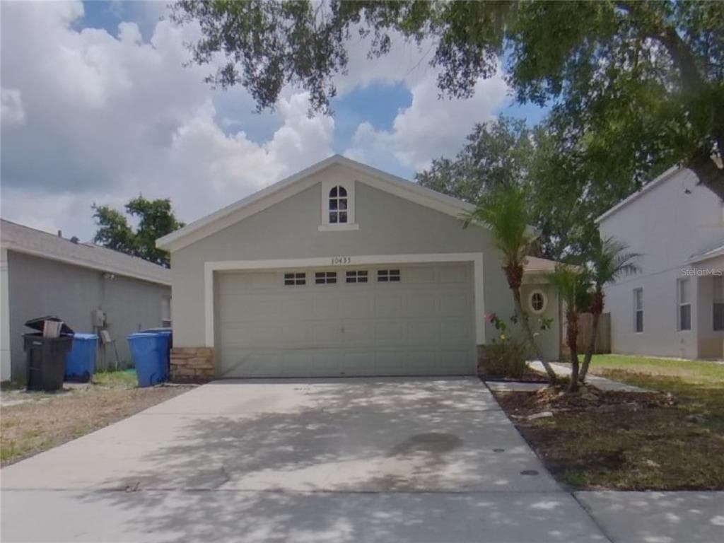 10435 BLACKMORE DRIVE TAMPA, FL 33647