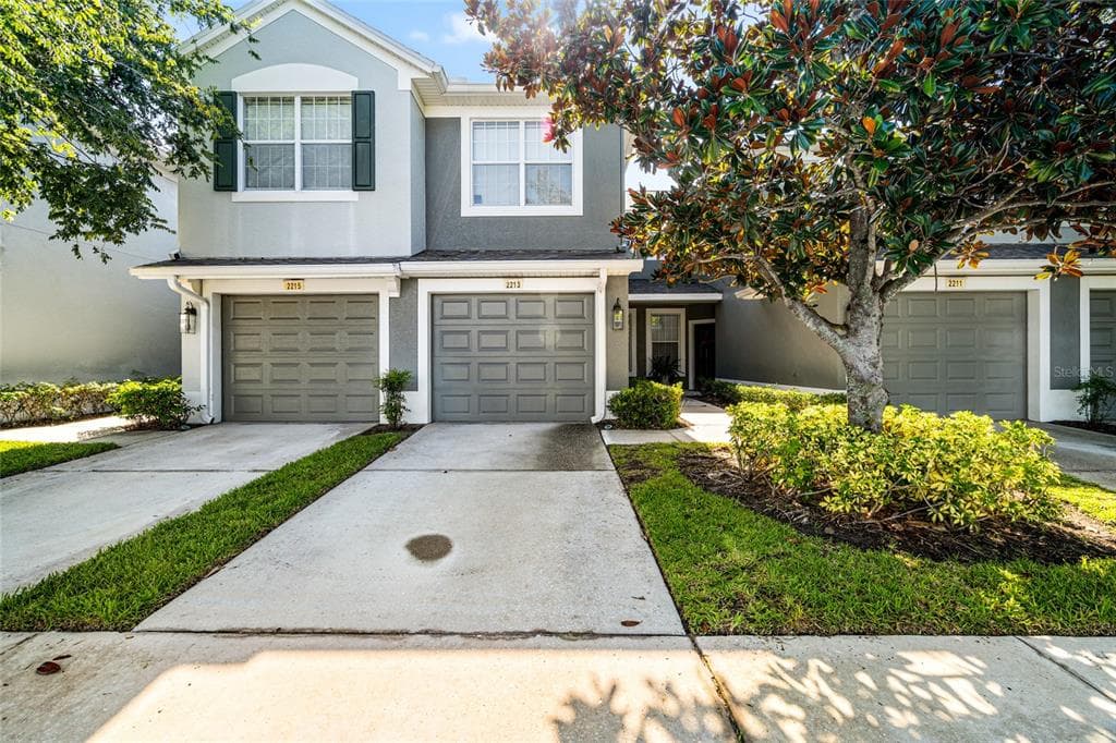 2213 KINGS PALACE DRIVE UNIT 2213 RIVERVIEW, FL 33578
