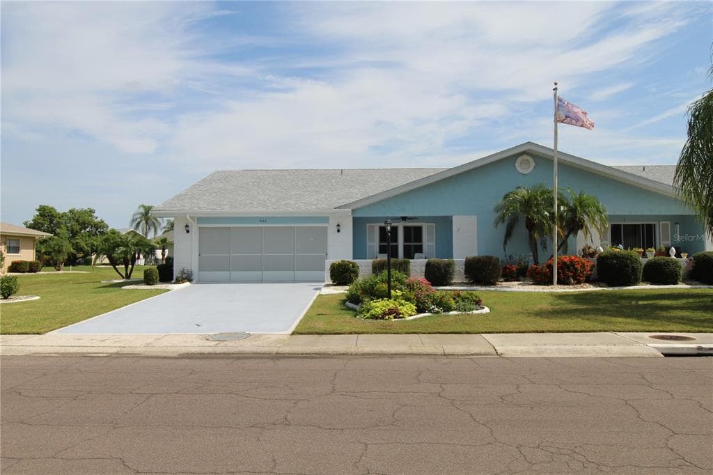 1603 BENTWOOD DRIVE SUN CITY CENTER, FL 33573