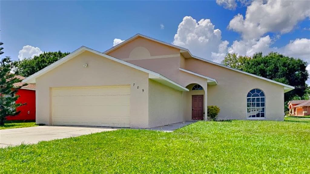 709 WOMBAT WAY POINCIANA, FL 34759