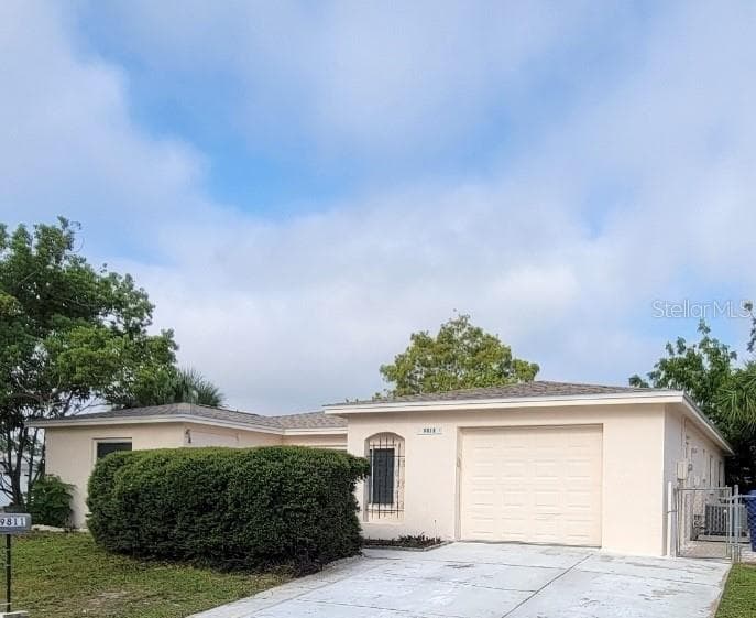 9811 CROFTON LANE PORT RICHEY, FL 34668