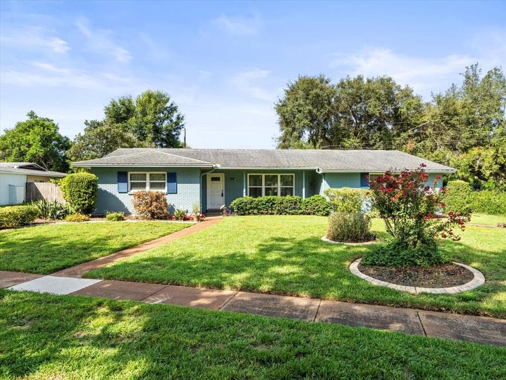 3402 VALENCIA ROAD TAMPA, FL 33618