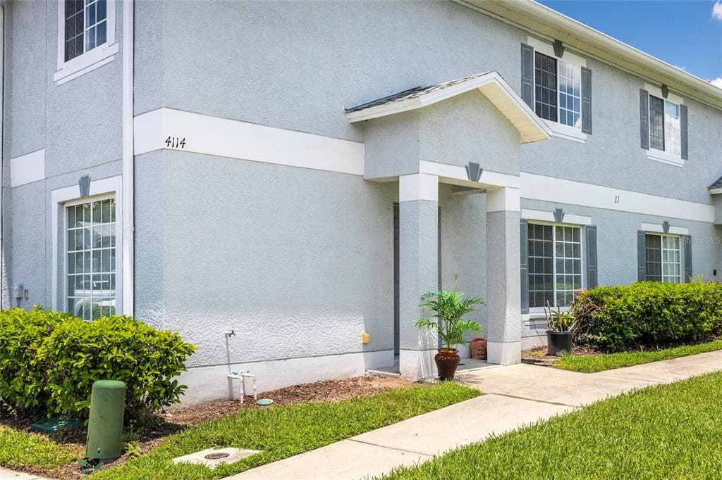 4114 GRADSTONE PLACE TAMPA, FL 33617