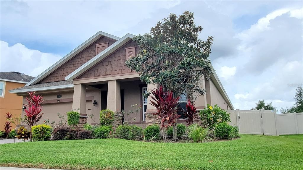 1797 FOX GRAPE LOOP LUTZ, FL 33558