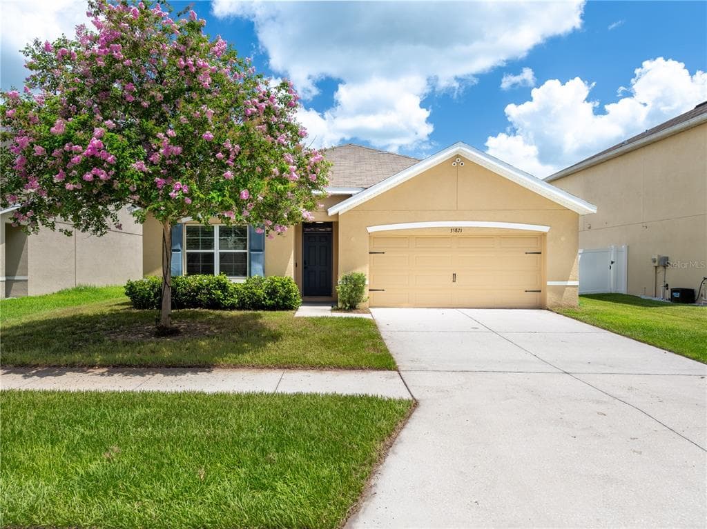 35871 JENNY LYNNE CIRCLE ZEPHYRHILLS, FL 33541