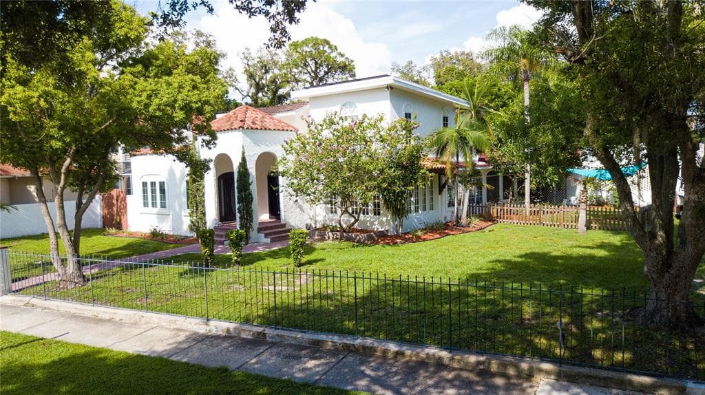 5501 BATES STREET SEMINOLE, FL 33772