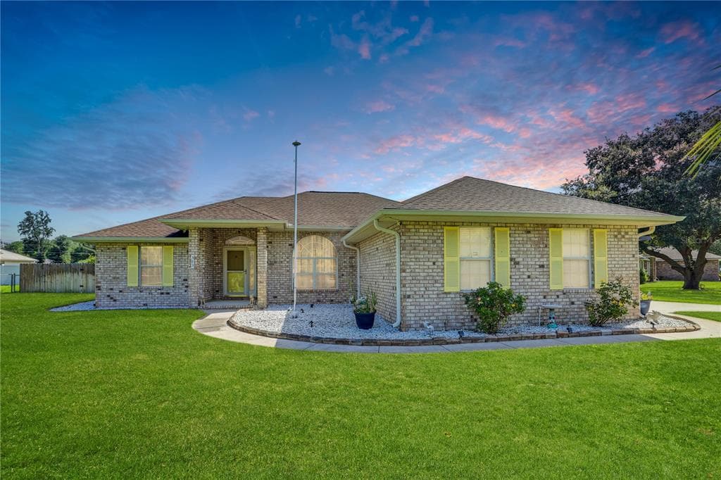 383 SW WOODCREST DRIVE LAKE CITY, FL 32024