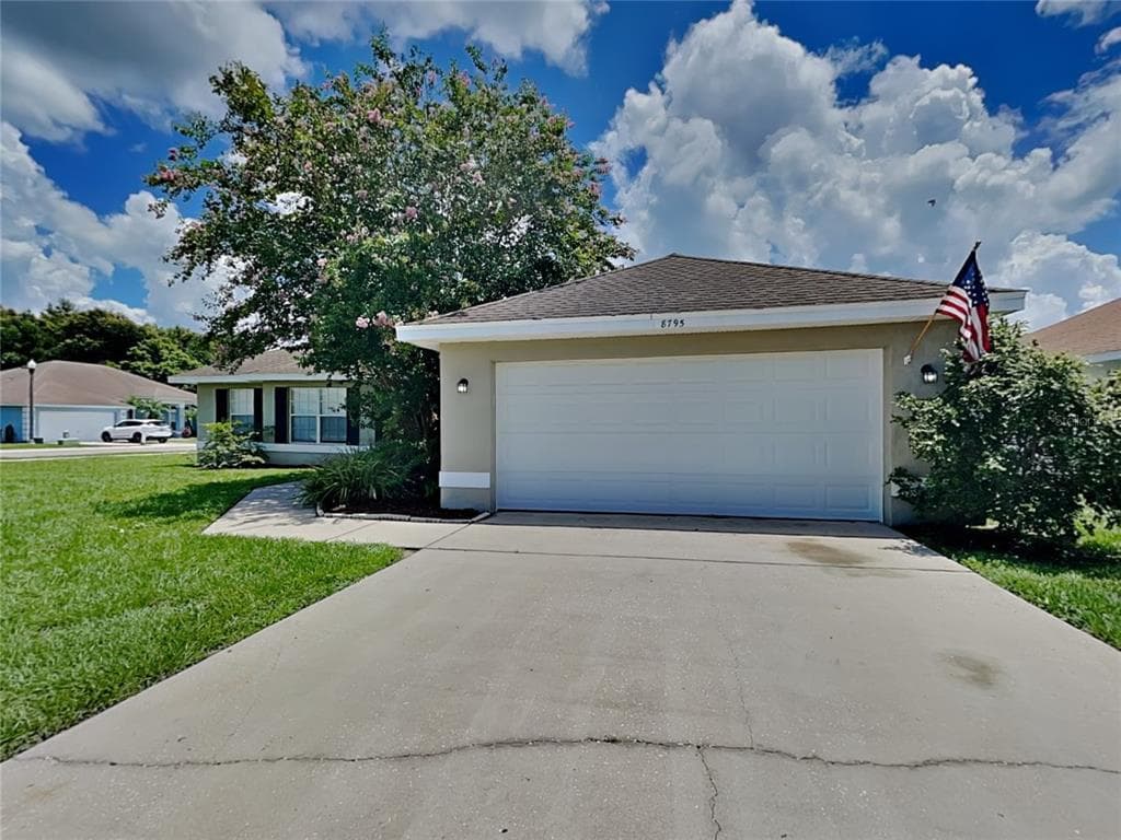 8795 FORT SOCRUM VILLAGE WAY LAKELAND, FL 33810