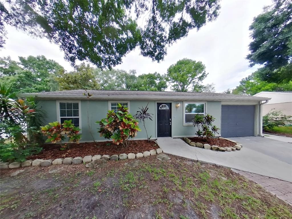 626 TIMBER BAY CIRCLE W OLDSMAR, FL 34677