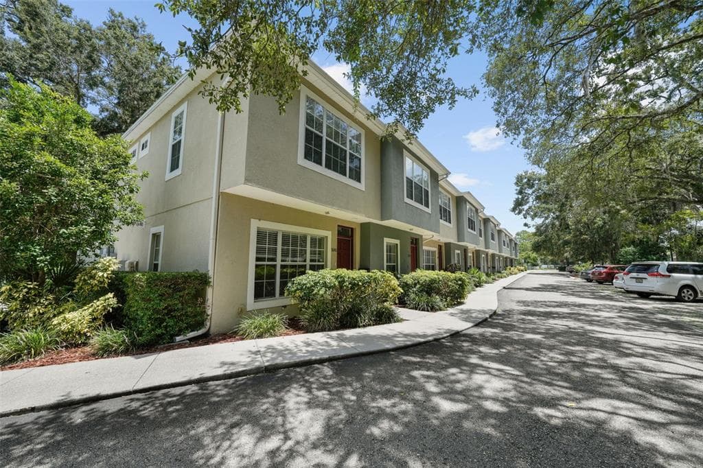 5840 NATURE TERRACE COVE TAMPA, FL 33617
