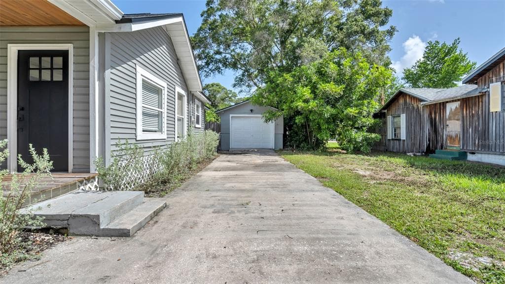 3139 57TH AVENUE N ST PETERSBURG, FL 33714