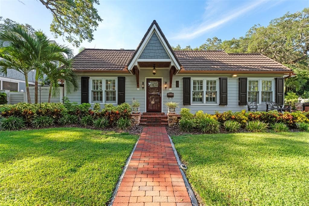 420 DRUID ROAD W CLEARWATER, FL 33756