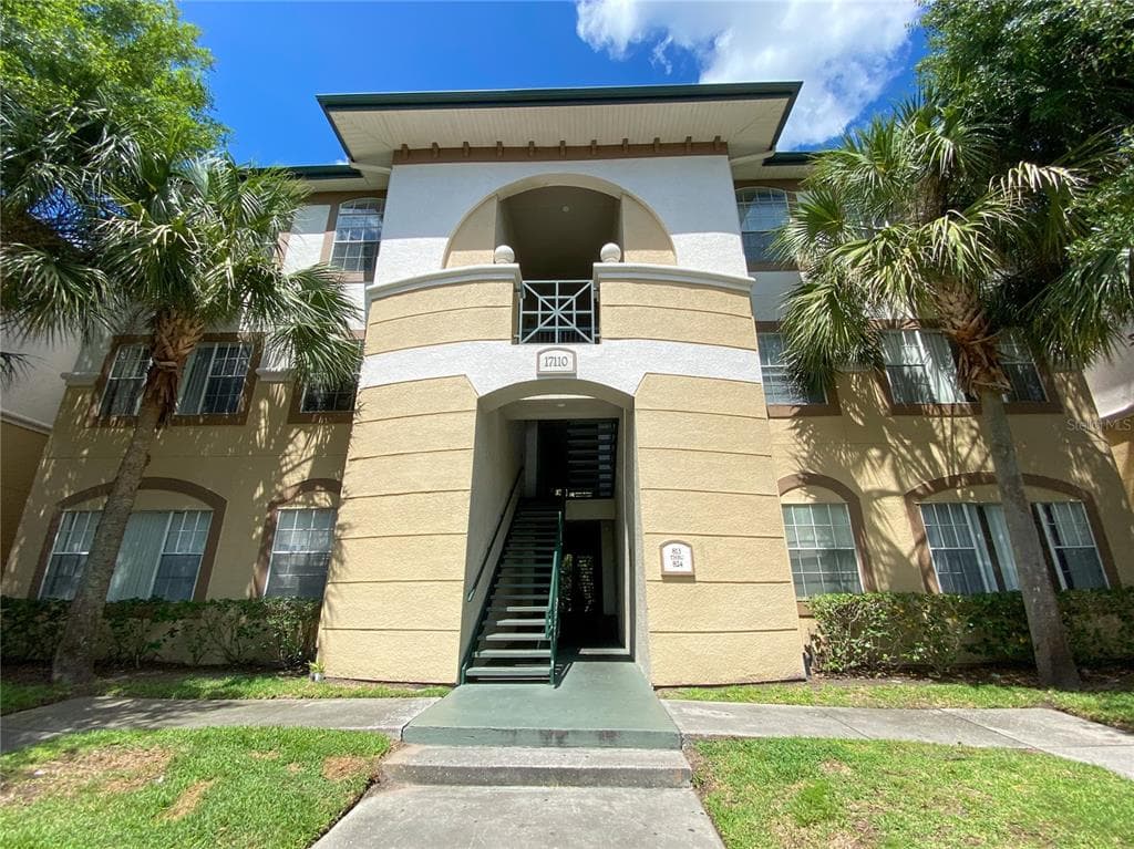 17110 CARRINGTON PARK DRIVE UNIT 821 TAMPA, FL 33647