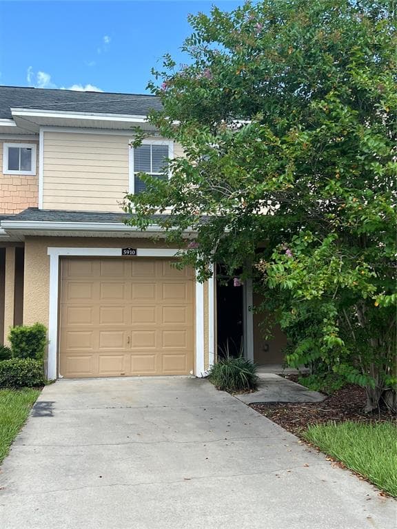 5910 BELLEWSTOWN DRIVE TAMPA, FL 33610
