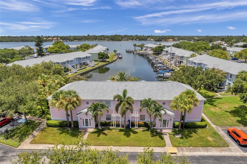 5157 BEACH DRIVE SE UNIT C ST PETERSBURG, FL 33705