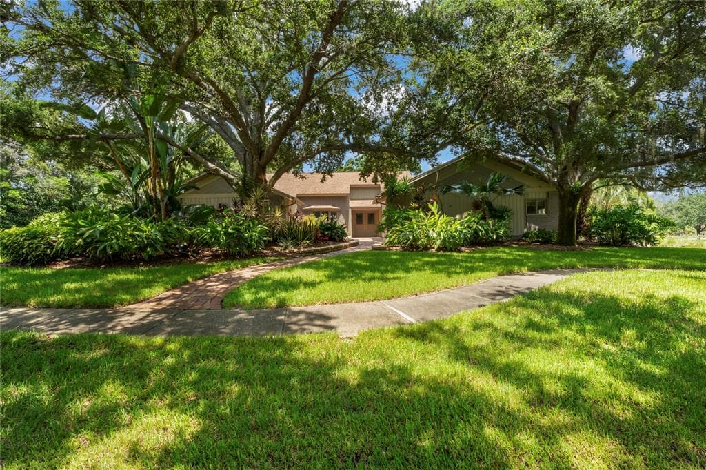 3261 AUTUMN DRIVE PALM HARBOR, FL 34683