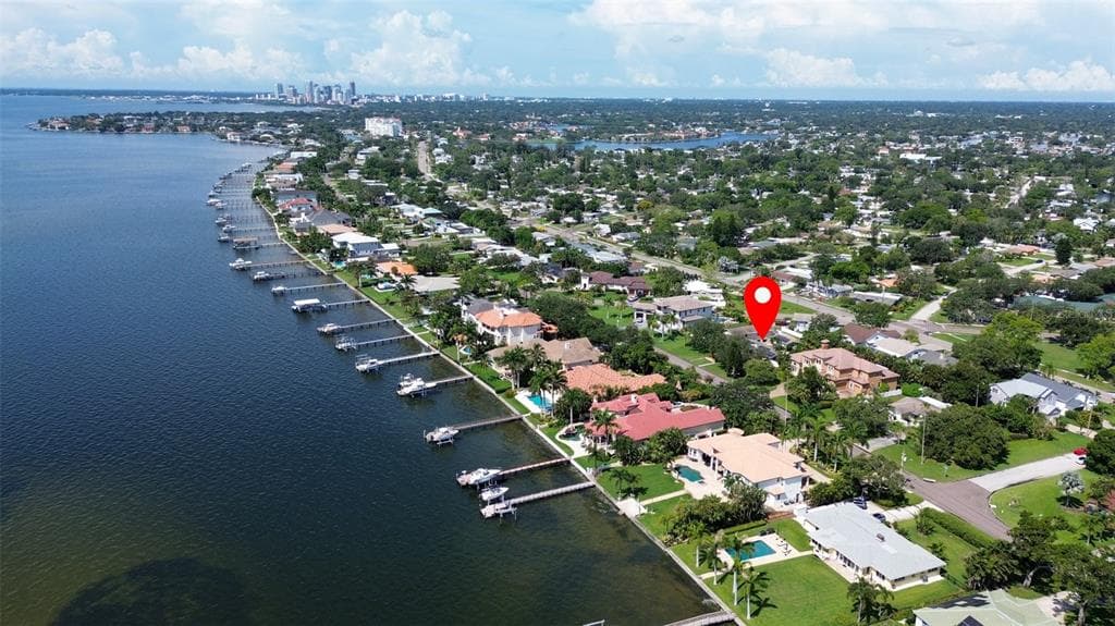 4324 BAYSHORE BOULEVARD NE ST PETERSBURG, FL 33703