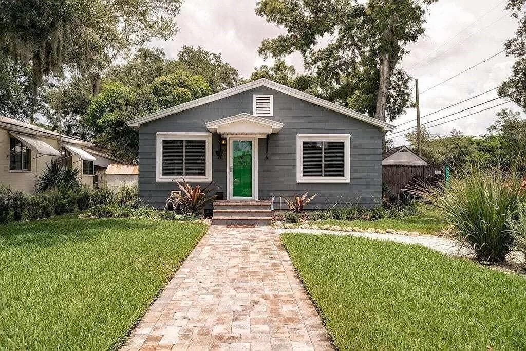 1501 29TH AVENUE N ST PETERSBURG, FL 33704
