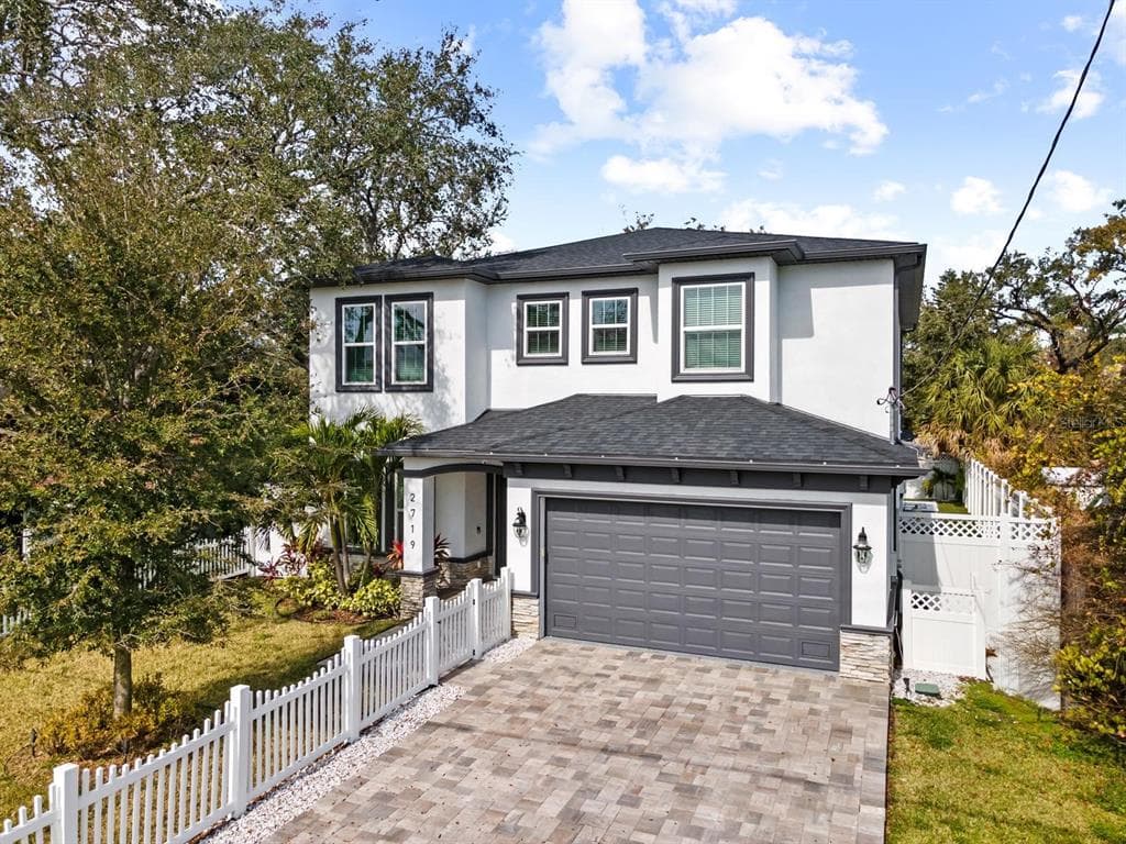 2719 W BALLAST POINT BOULEVARD TAMPA, FL 33611