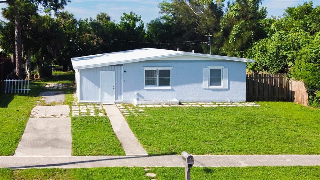 8495 CRISTOBAL AVENUE NORTH PORT, FL 34287
