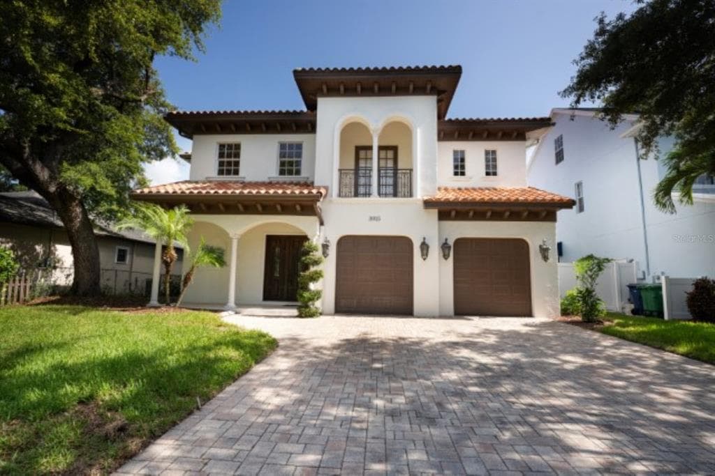 3915 W KENSINGTON AVENUE TAMPA, FL 33629