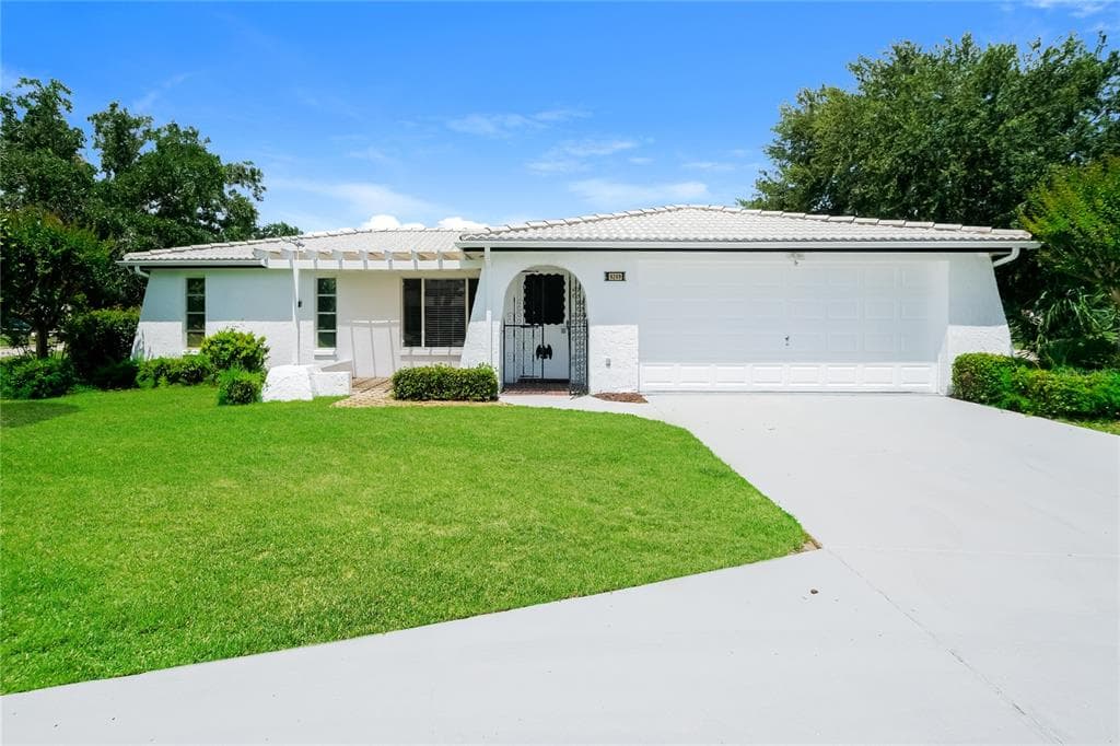 9249 GLEN MOOR LANE PORT RICHEY, FL 34668