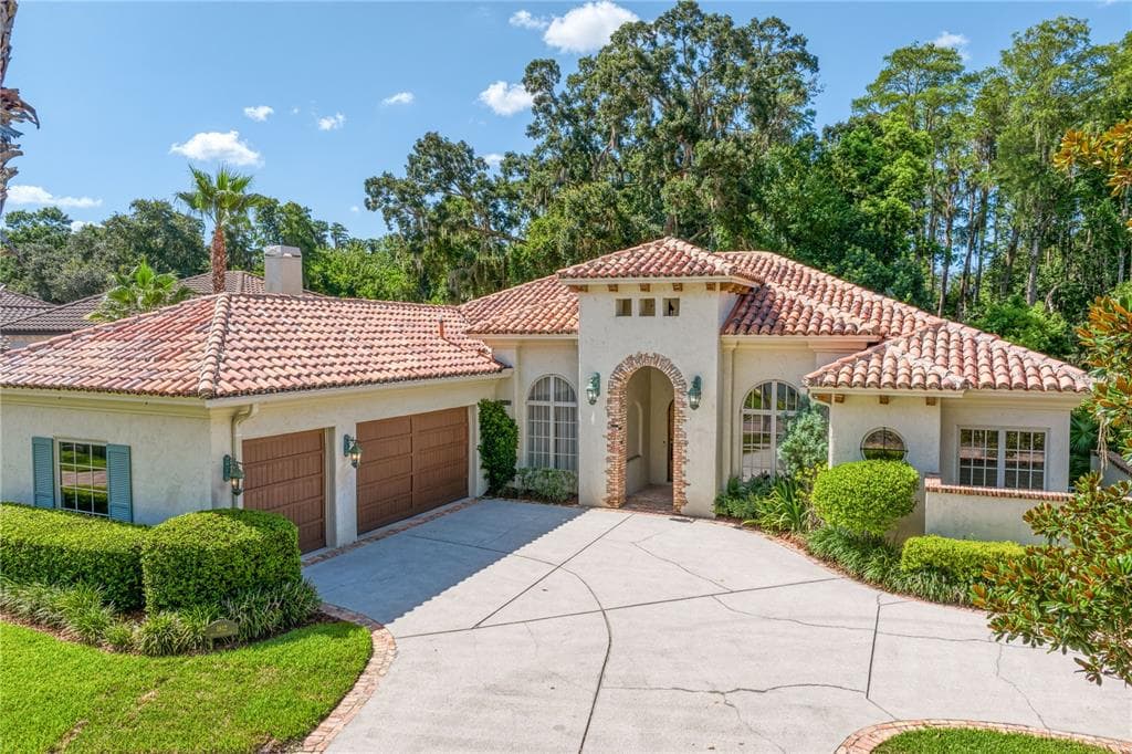 1812 BELLA LAGO LANE