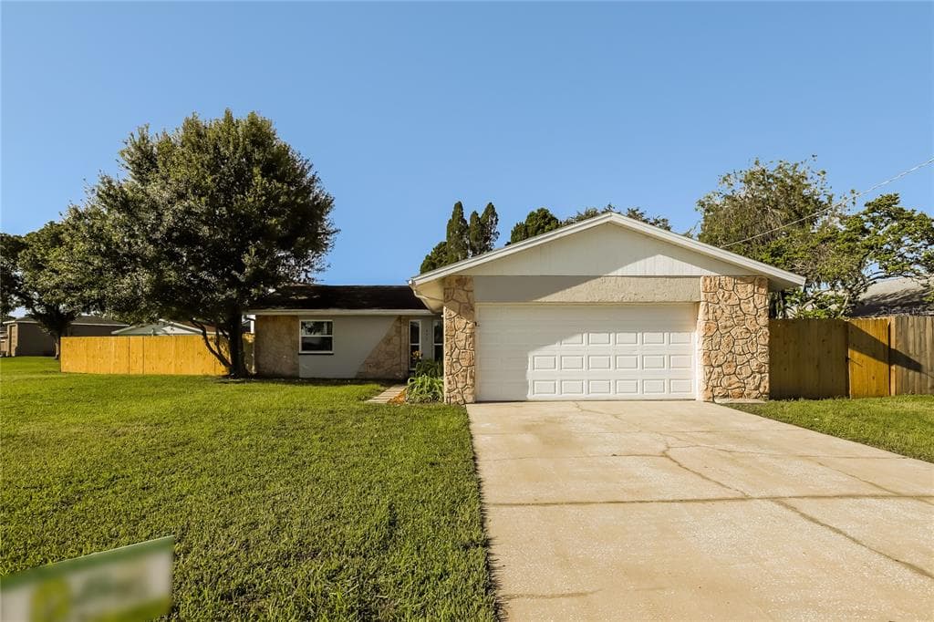 432 FLORIDANA DRIVE APOLLO BEACH, FL 33572