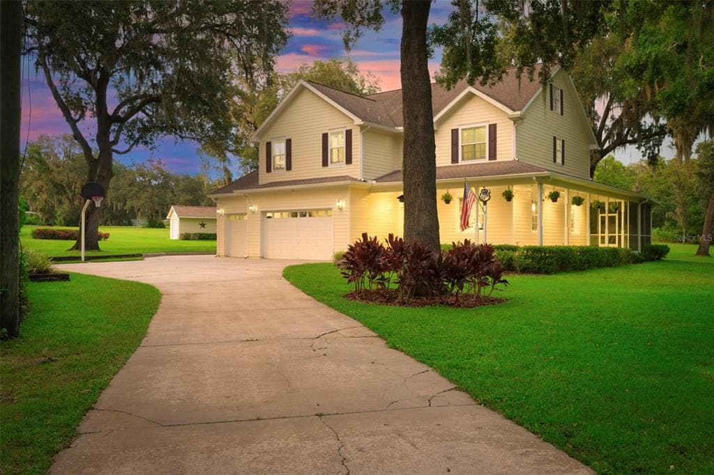 9328 BARAK AVENUE SEFFNER, FL 33584
