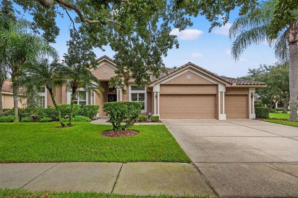 9215 HIGHLAND RIDGE WAY TAMPA, FL 33647