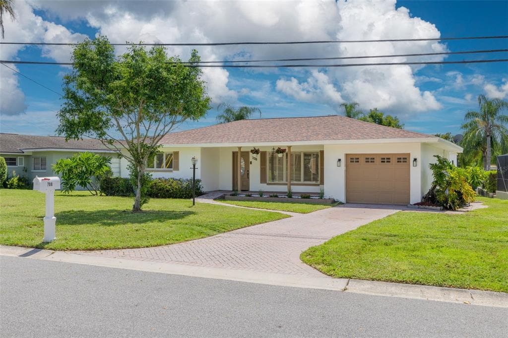 708 MOSS AVENUE CLEARWATER, FL 33759