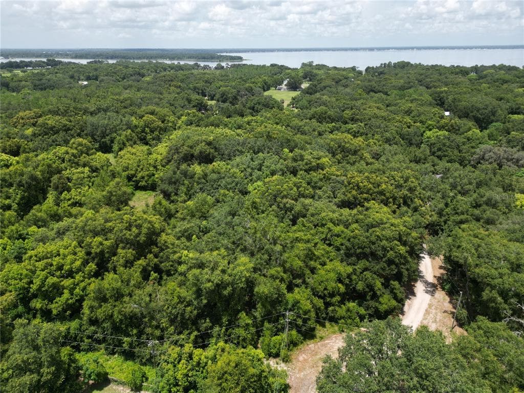 00 SE HWY 42 WEIRSDALE, FL 32195