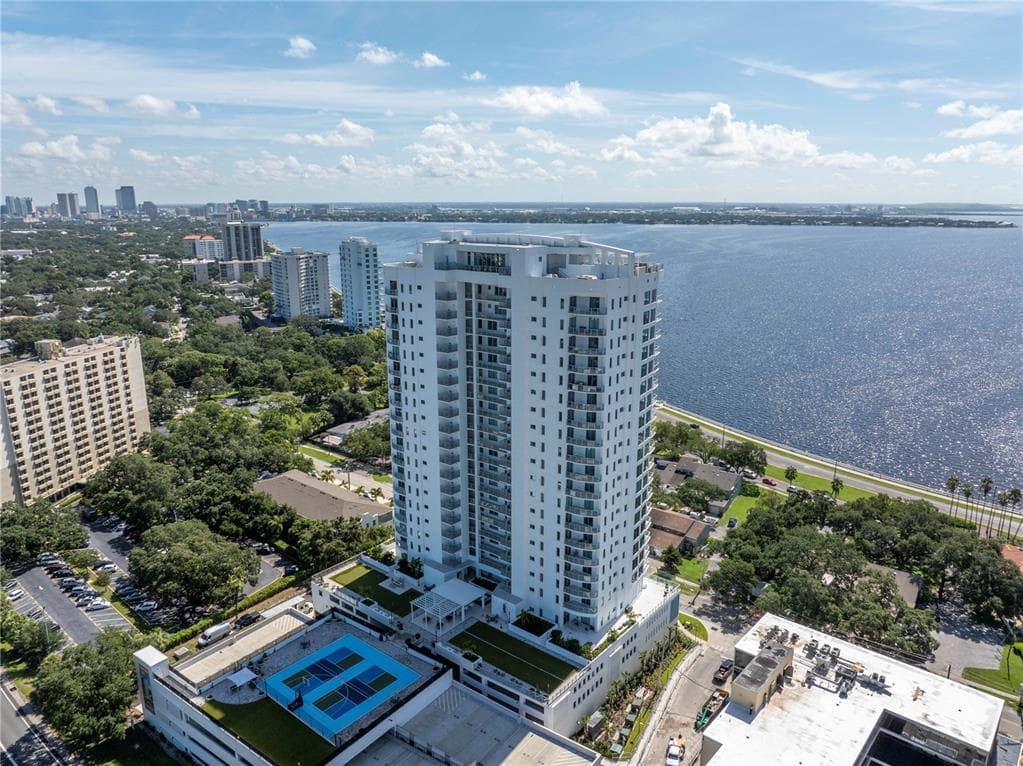 2910 W BARCELONA STREET UNIT 503 TAMPA, FL 33629