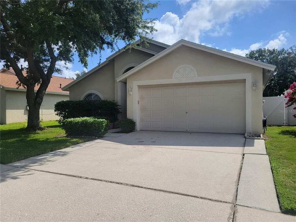 27500 SKY LAKE CIRCLE