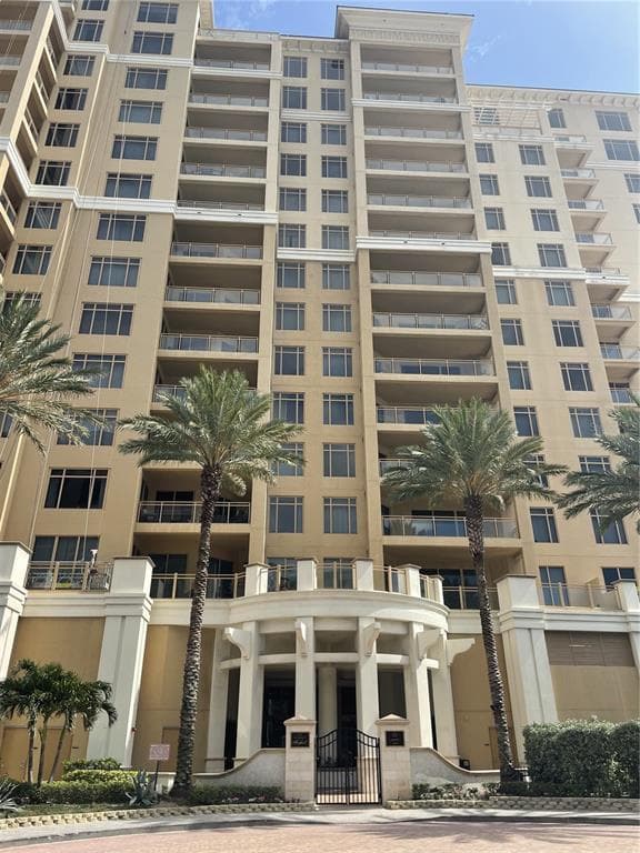 11 BAYMONT STREET UNIT 1109 CLEARWATER BEACH, FL 33767