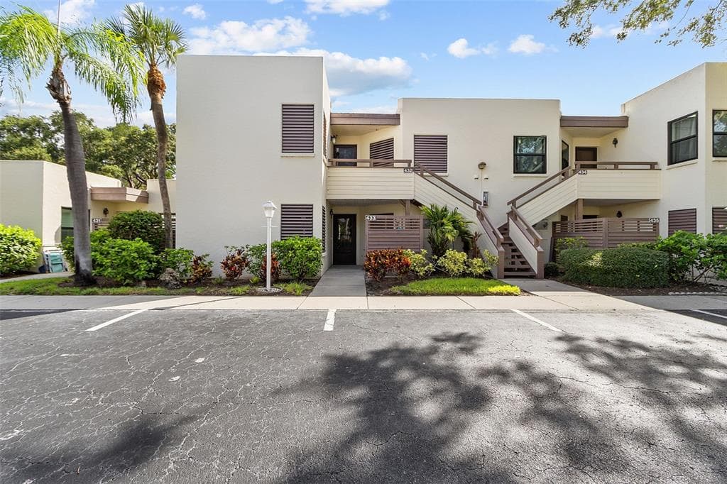 433 SPRING LAKES BOULEVARD BRADENTON, FL 34210