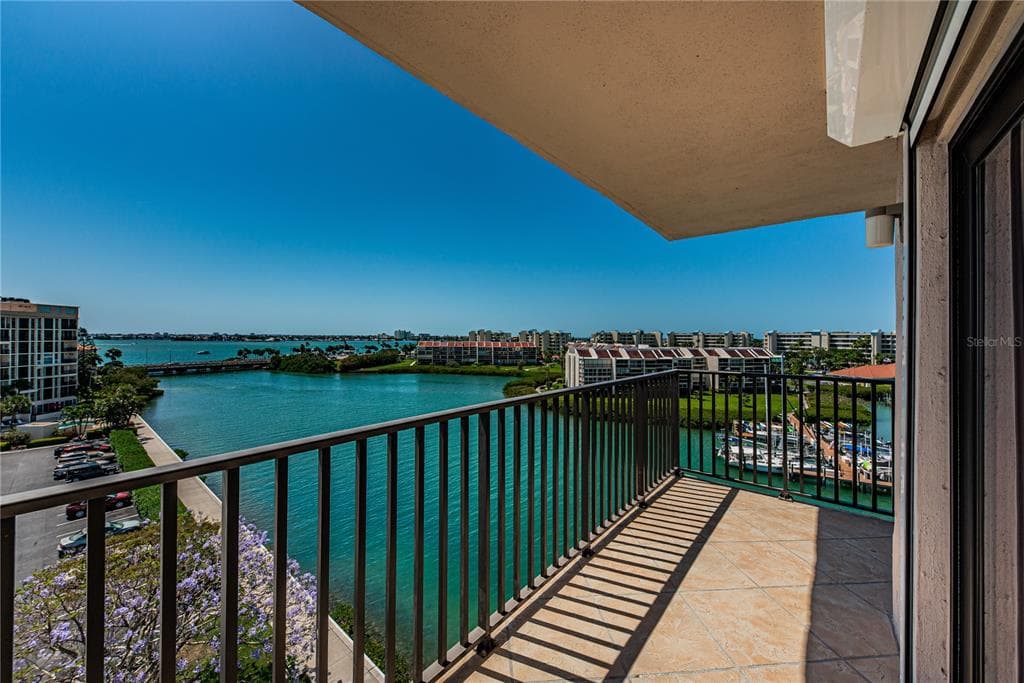 7600 SUN ISLAND DRIVE S UNIT 708 SOUTH PASADENA, FL 33707