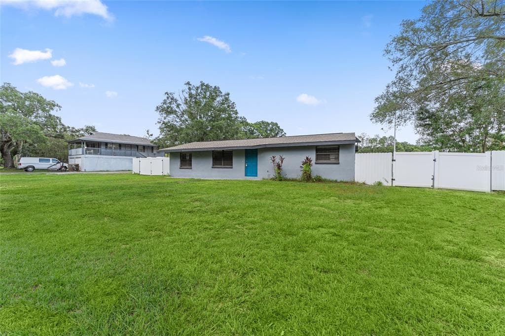 6121 N FALKENBURG ROAD TAMPA, FL 33610