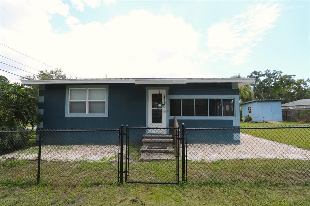 7513 E 23RD AVENUE TAMPA, FL 33619