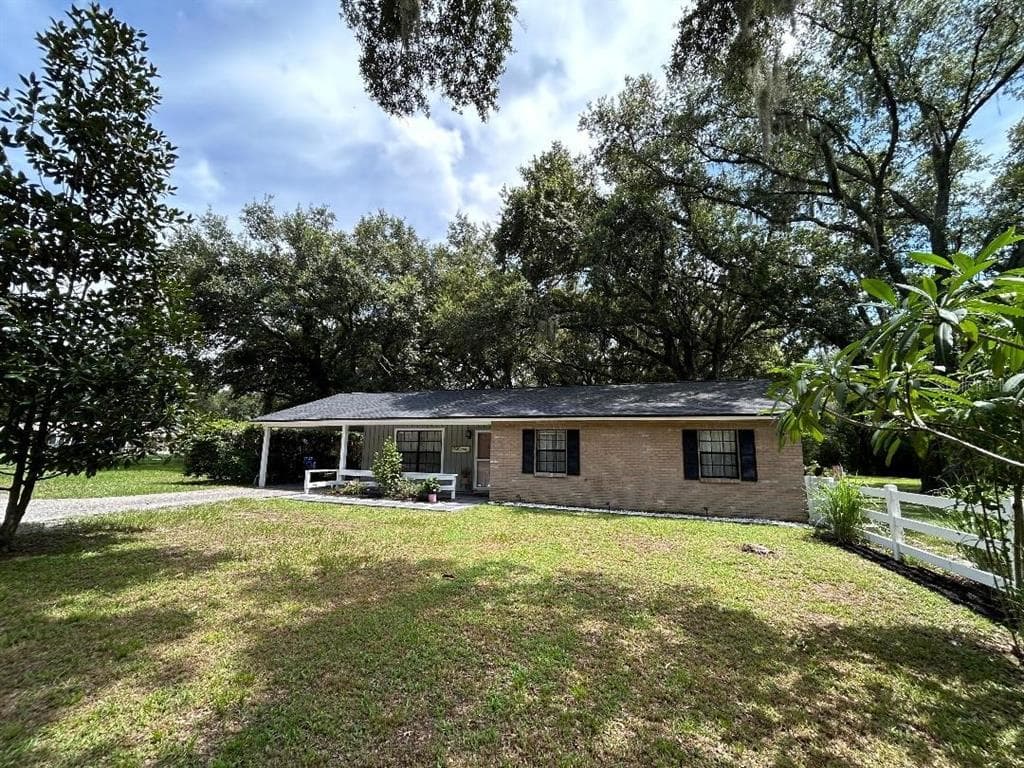 3202 HURLEY ROAD VALRICO, FL 33596