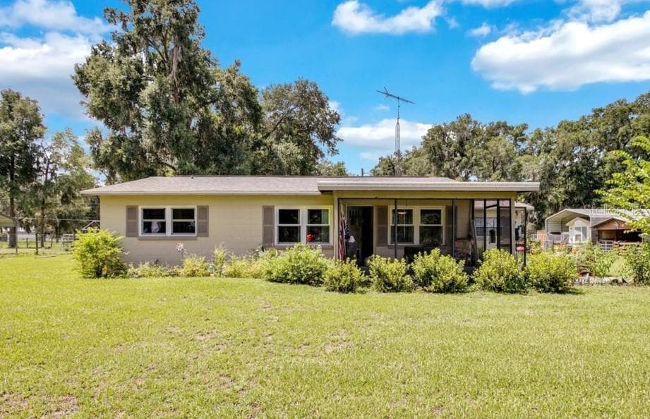 1053 SW 48TH AVENUE BUSHNELL, FL 33513