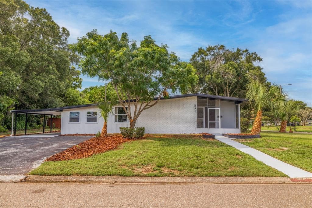 5971 39TH AVENUE N ST PETERSBURG, FL 33709