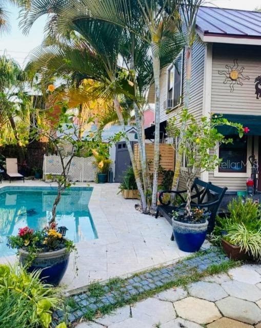 235 1/2 7TH AVENUE NE UNIT A ST PETERSBURG, FL 33701