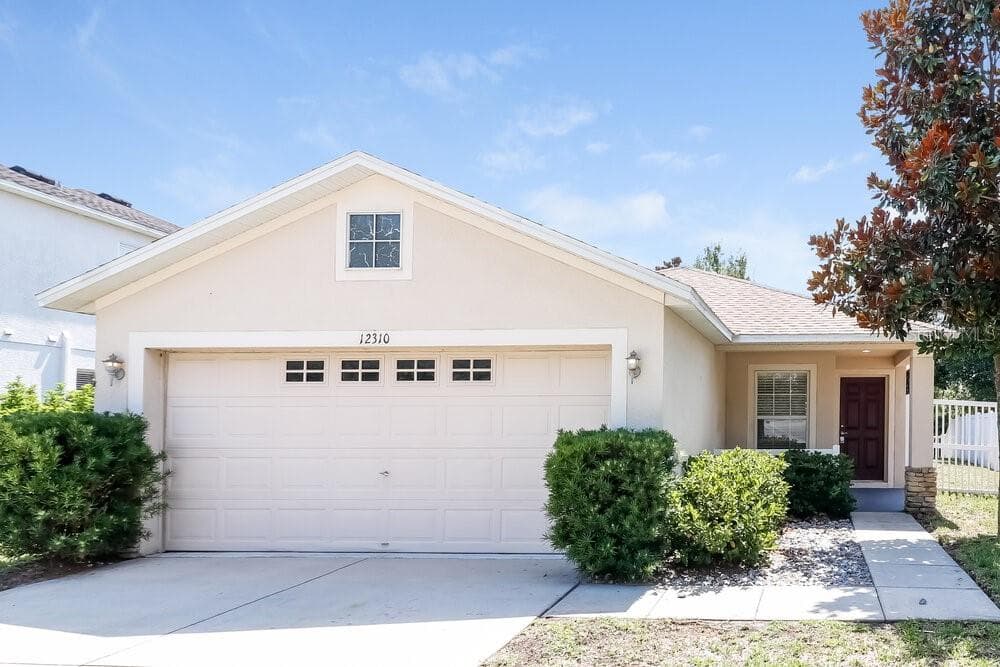 12310 CANYON BOULEVARD SPRING HILL, FL 34610