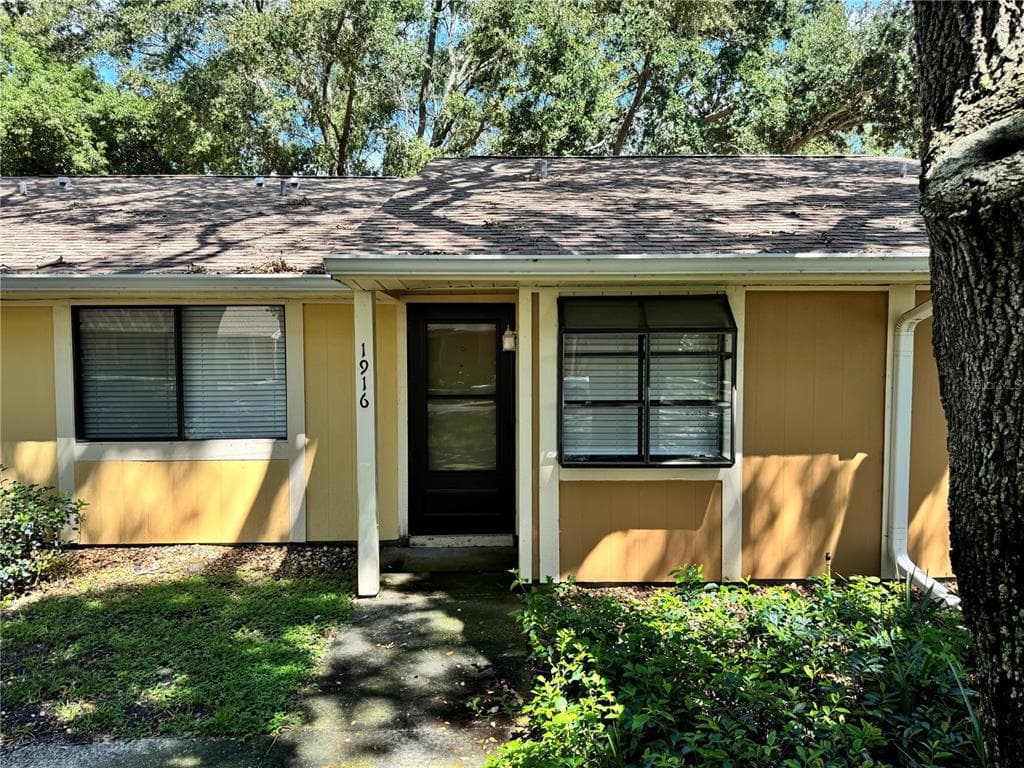 1916 PEPPERMILL DRIVE CLEARWATER, FL 33763