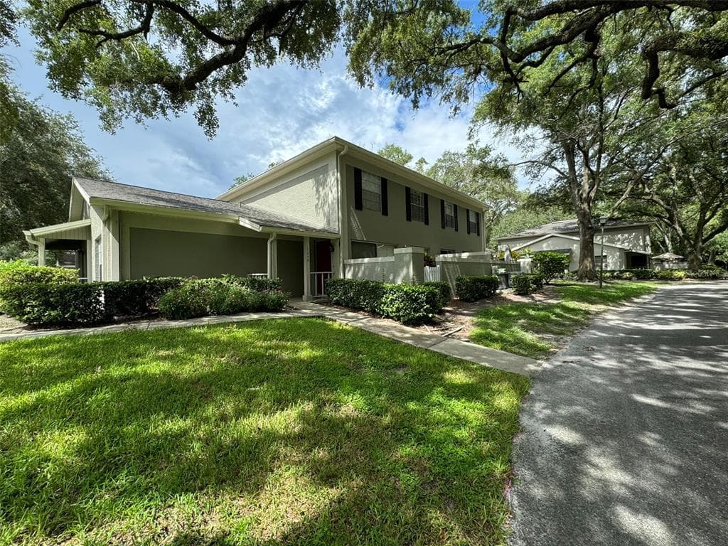 11775 RAINTREE DRIVE TAMPA, FL 33617