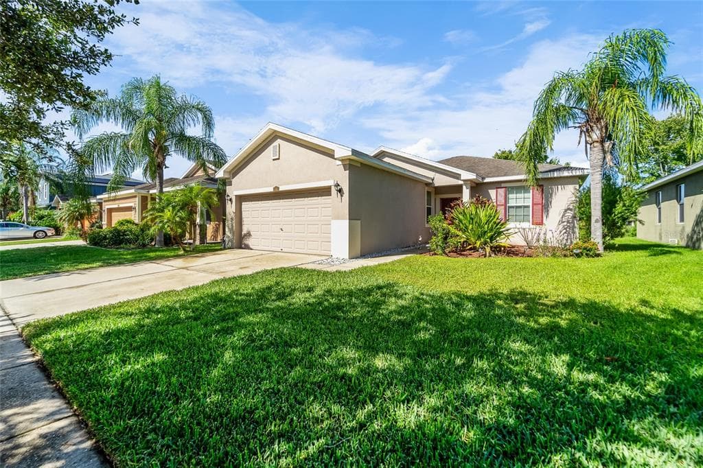 1735 BONITA BLUFF COURT RUSKIN, FL 33570
