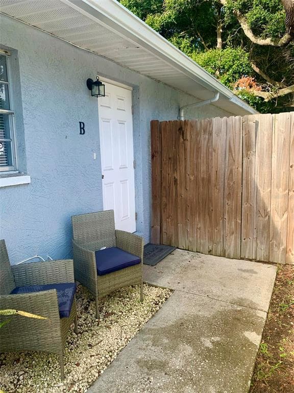 15301 58TH STREET N UNIT B CLEARWATER, FL 33760