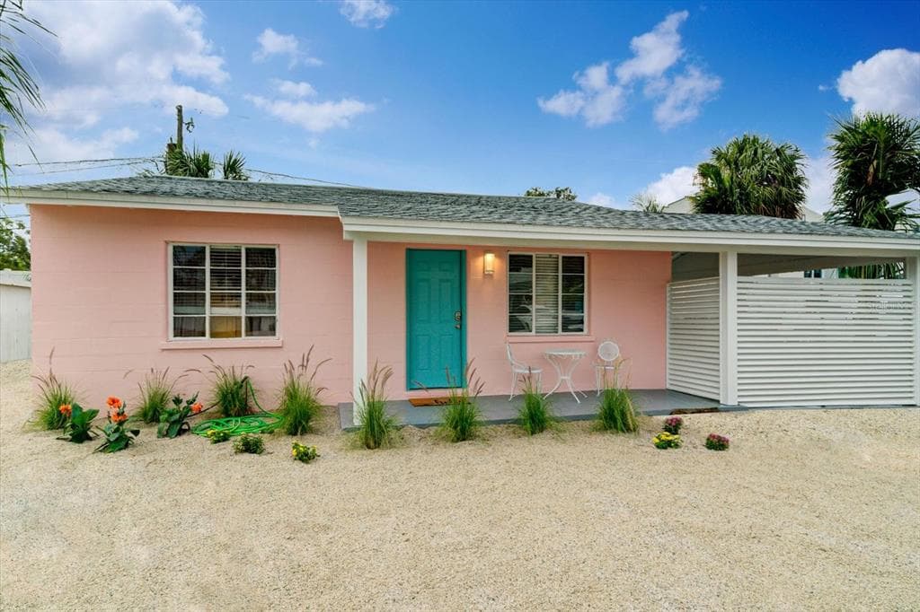 428 HIGHLAND COURT DUNEDIN, FL 34698