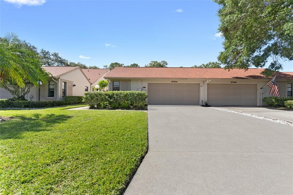 3704 IMPERIAL RIDGE PARKWAY PALM HARBOR, FL 34684